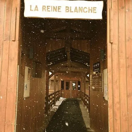 In By Alpstays * Val Thorens